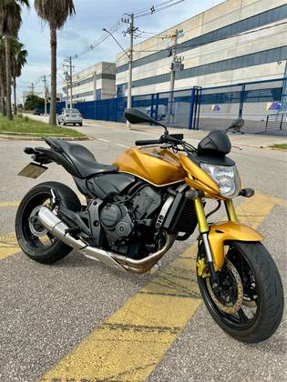 HONDA CB 600F HORNET HONDA CB 600F HORNET